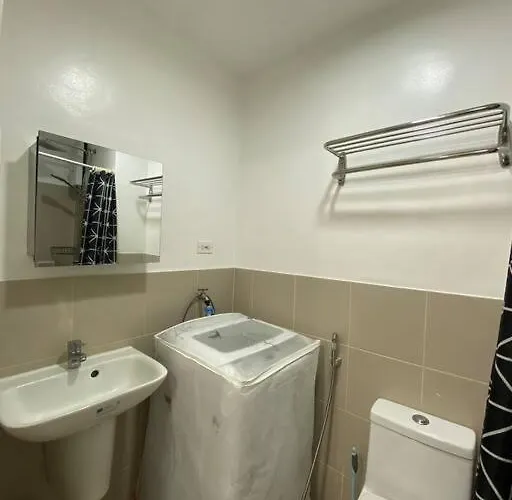 Apartamento A Cozy 2 Bedroom Unit With A Parking At Tower 2 South Residences Sm Southmall Manila