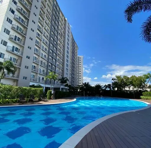 A Cozy 2 Bedroom Unit With A Parking At Tower 2 South Residences Sm Southmall Apartamento