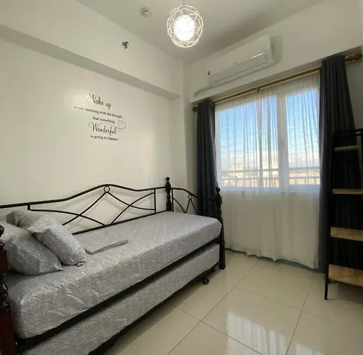 A Cozy 2 Bedroom Unit With A Parking At Tower 2 South Residences Sm Southmall